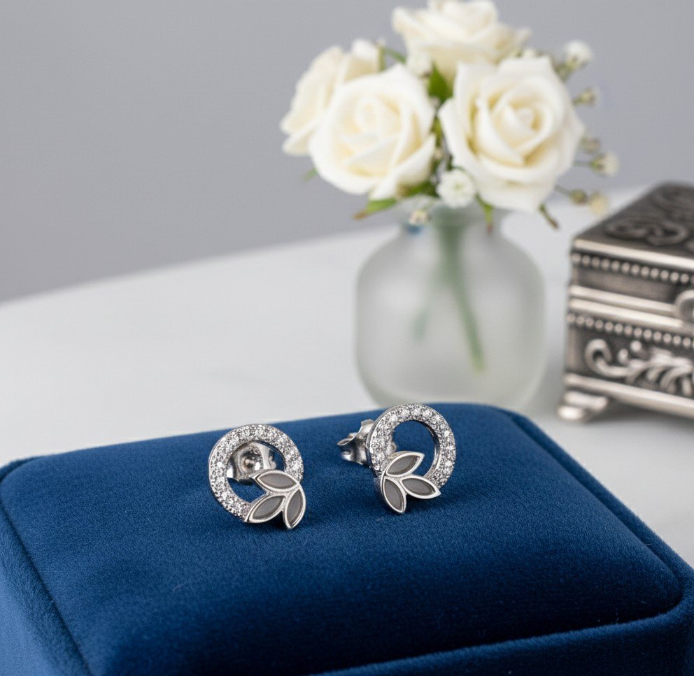 🌿 Sparkling Silver 'Leaf Loop' Stud Earrings 🌿