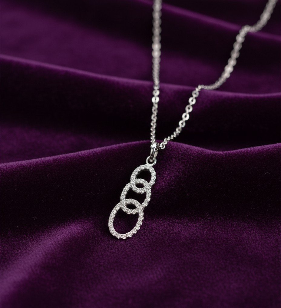 Elegant Trilogy Circles Cluster Necklace