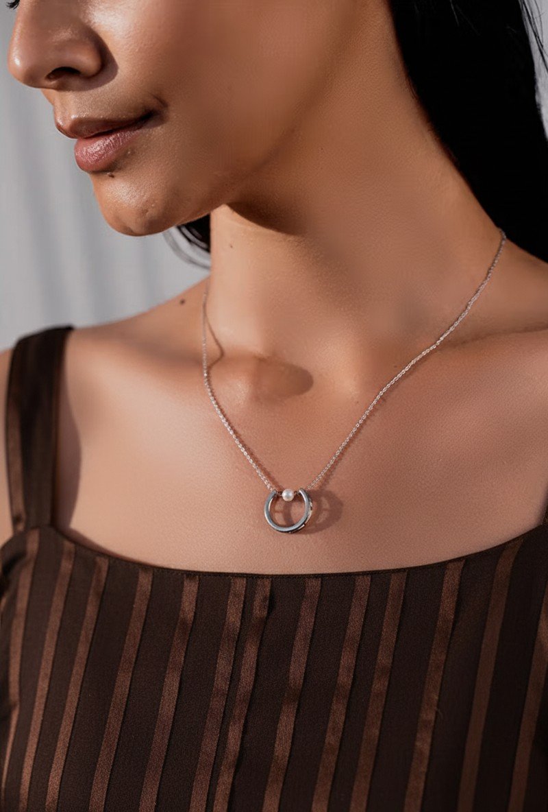 ​"Eternal Bond" Pearl & Silver Pendant Necklace 
