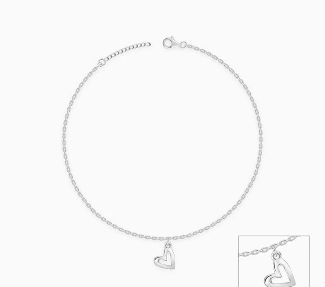 Elegant Sterling Silver Heart Charm Anklet